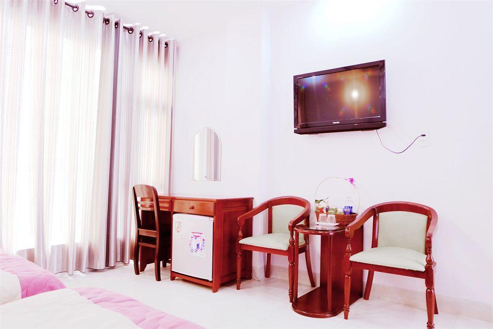 Fulmar Hotel Da Nang Bagian luar foto