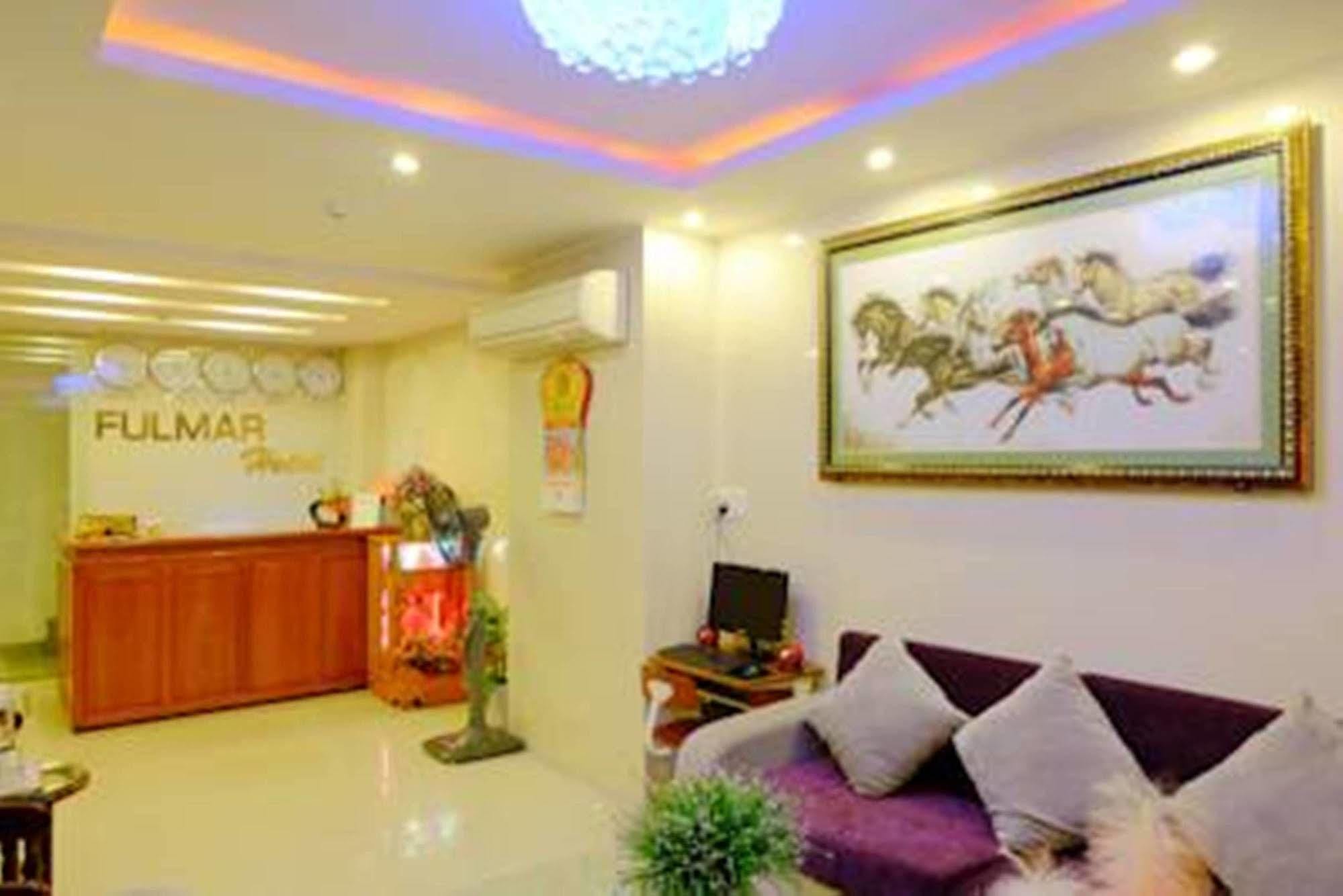 Fulmar Hotel Da Nang Bagian luar foto